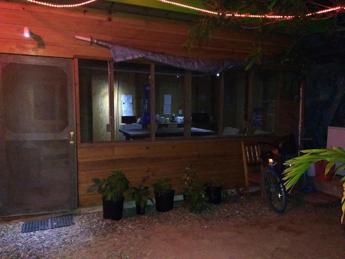 Placencia Hostel Exterior foto